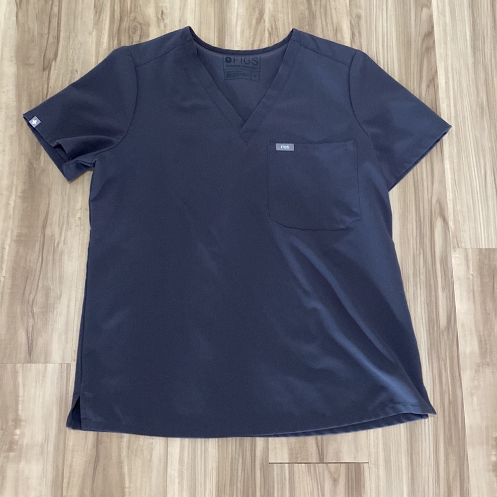 FIGS Charcoal Scrub -Medium Catarina Top reposh